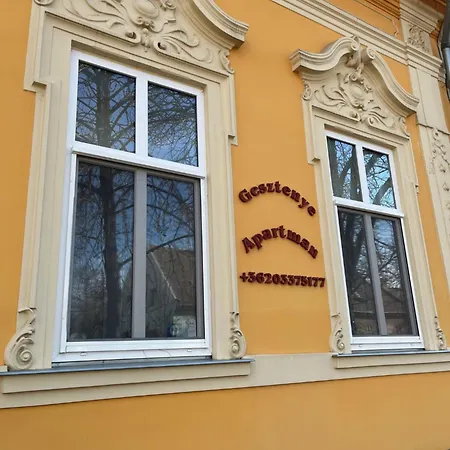 Gesztenye Lejlighed