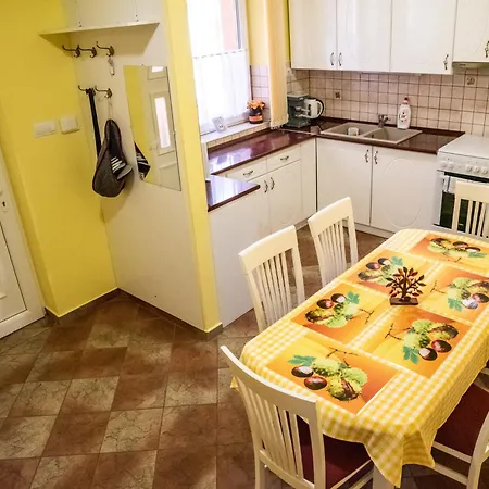 Gesztenye *