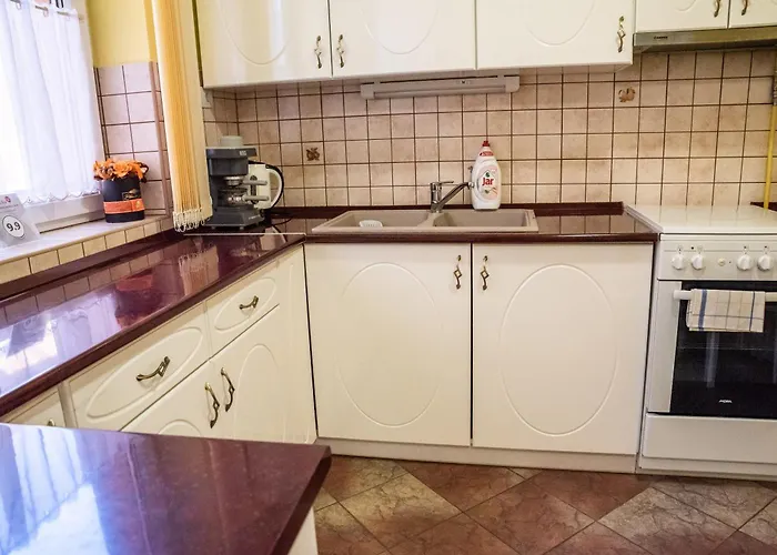 Apartamento Gesztenye